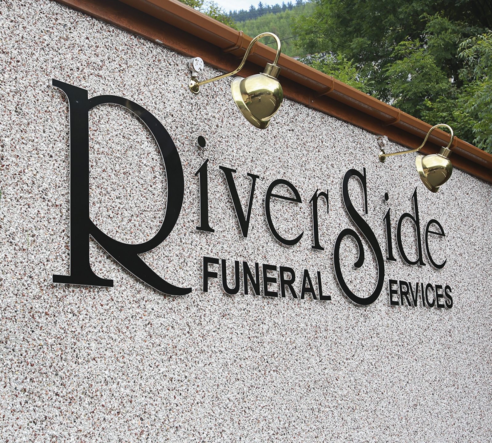 Riverside Funeral Services